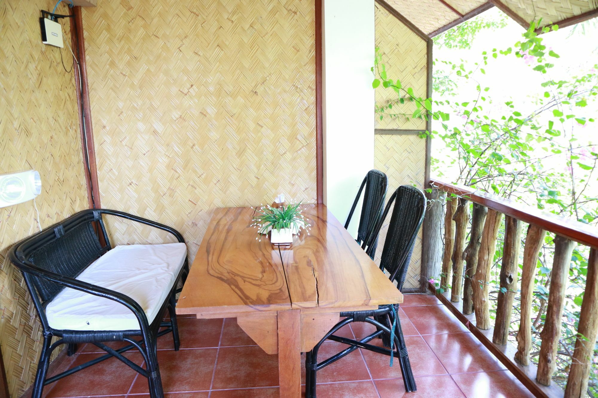 Golden Monkey Cottages El Nido Exterior photo